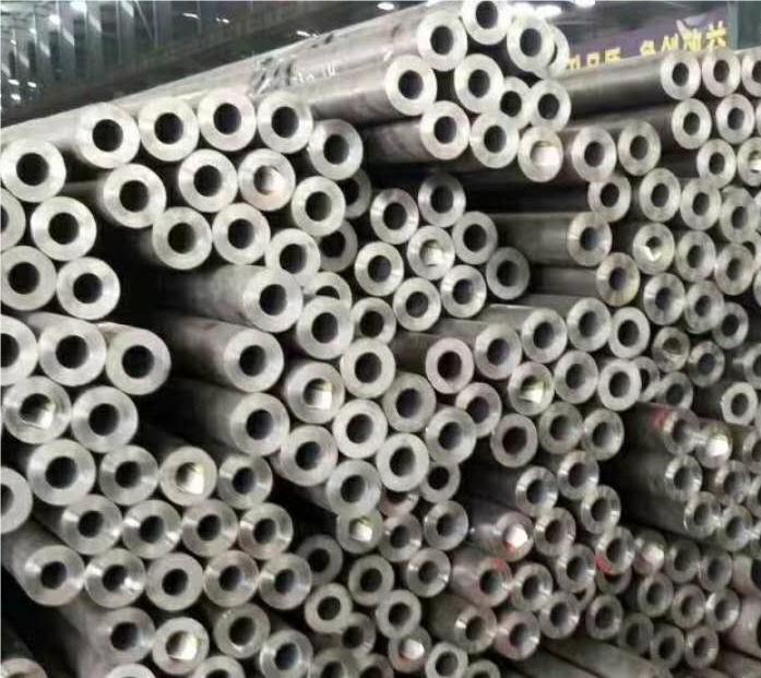 黑河GB8162结构用无缝钢管