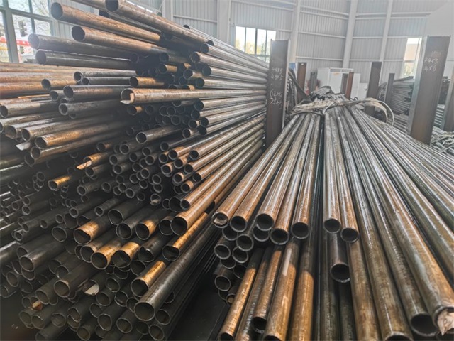 黑河35#精密无缝钢管