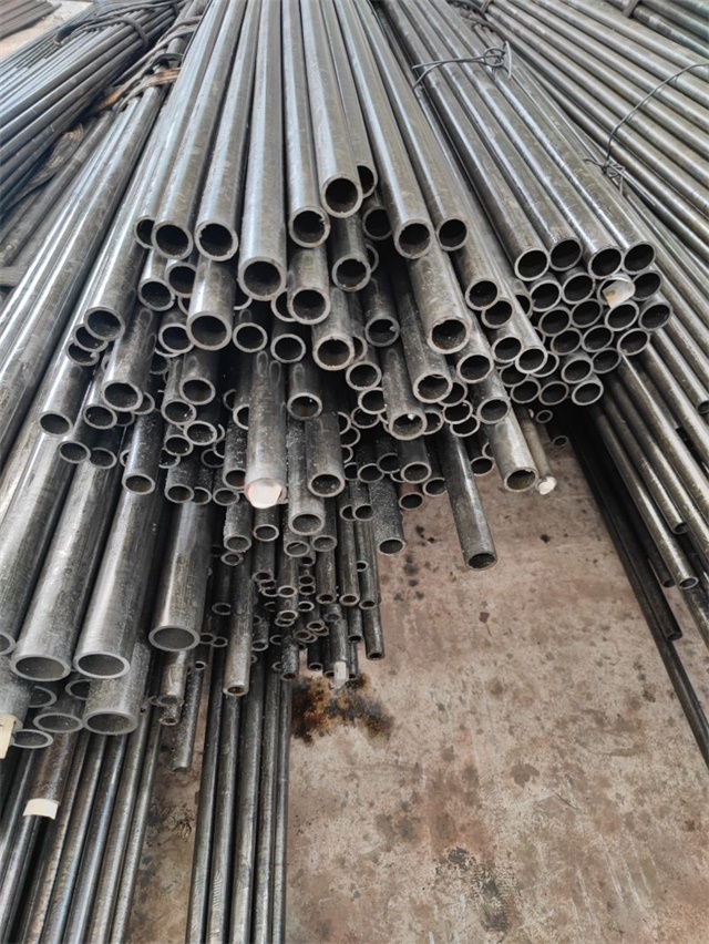 黑河精密光亮无缝钢管厂